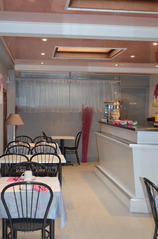 שרבורג Hotel De La Croix De Malte מראה חיצוני תמונה