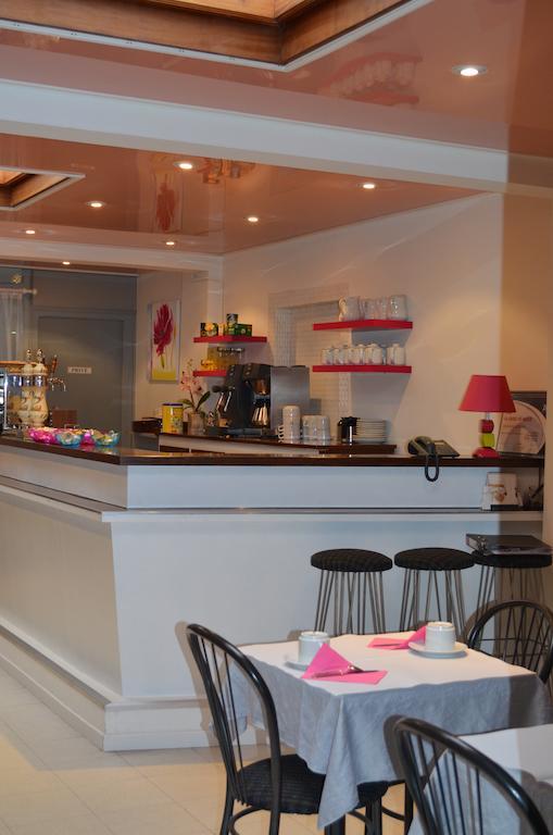 שרבורג Hotel De La Croix De Malte מראה חיצוני תמונה